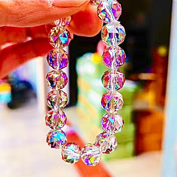 Phantom Purple Faceted Crystal Ball Beaded Bracelet 8mm-10mm NEW - Picture 2 of 2